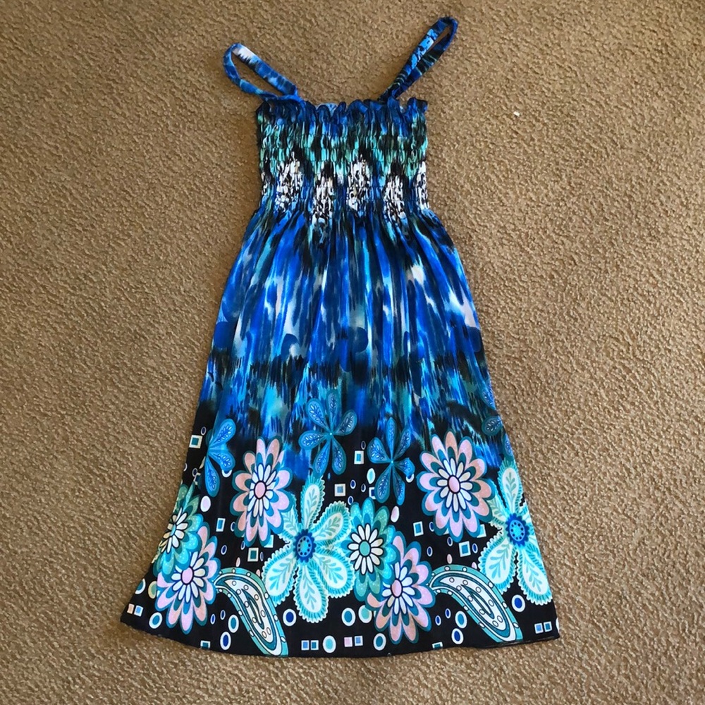 NWOT Beautiful blue Hawaiian dress